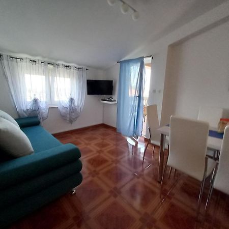 Apartmani Ivana Senj Senj  Oda fotoğraf